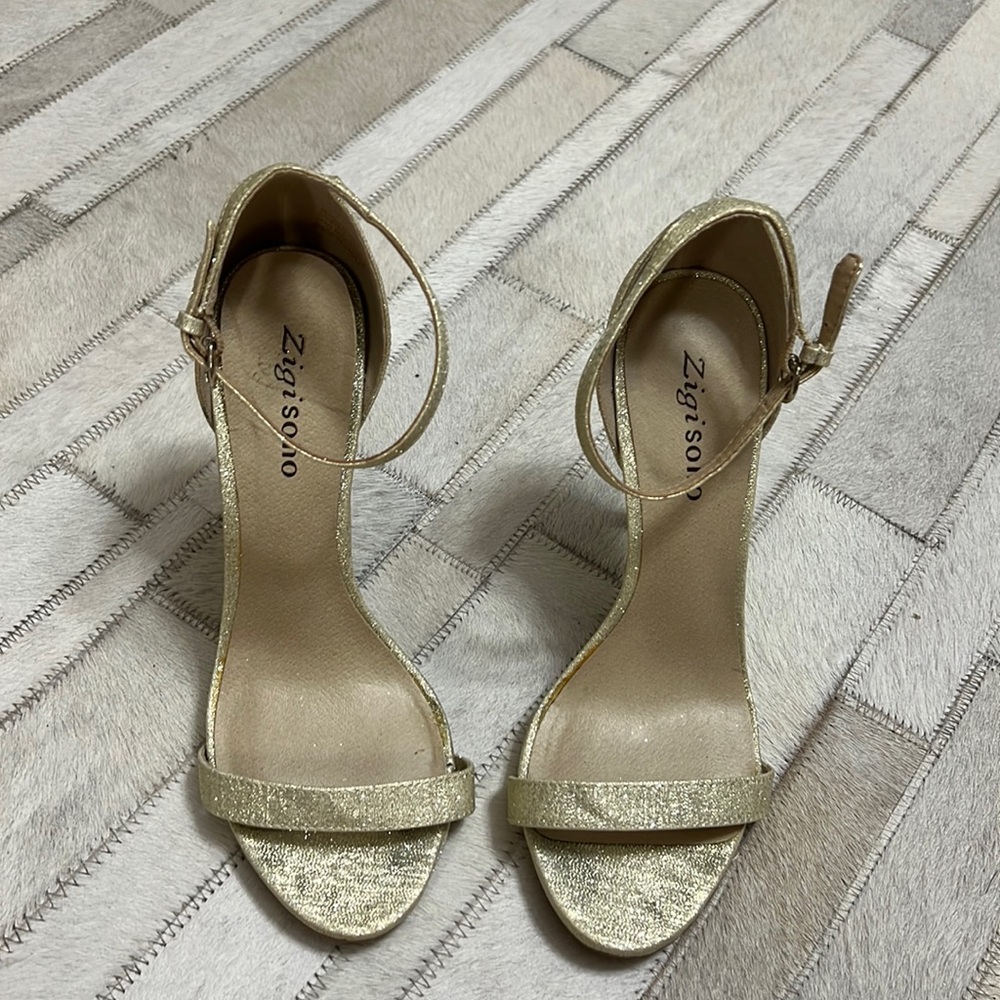Woman’s sandals